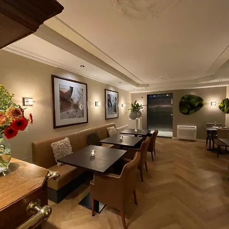 Hotel Alberts