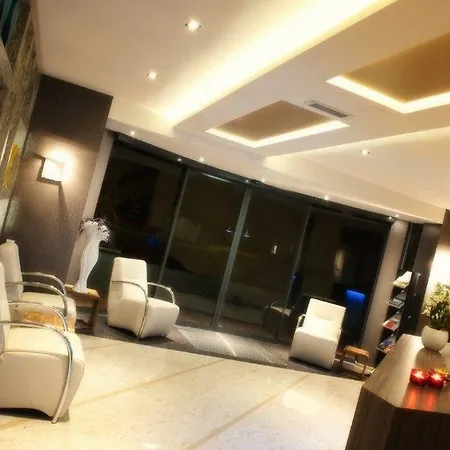 Hotel Alberts 4*