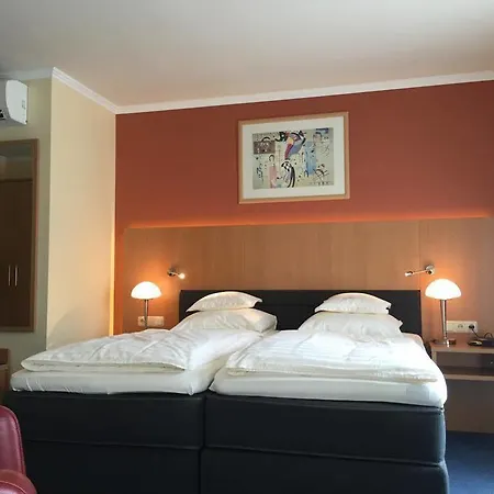 Alberts Hotel 4*